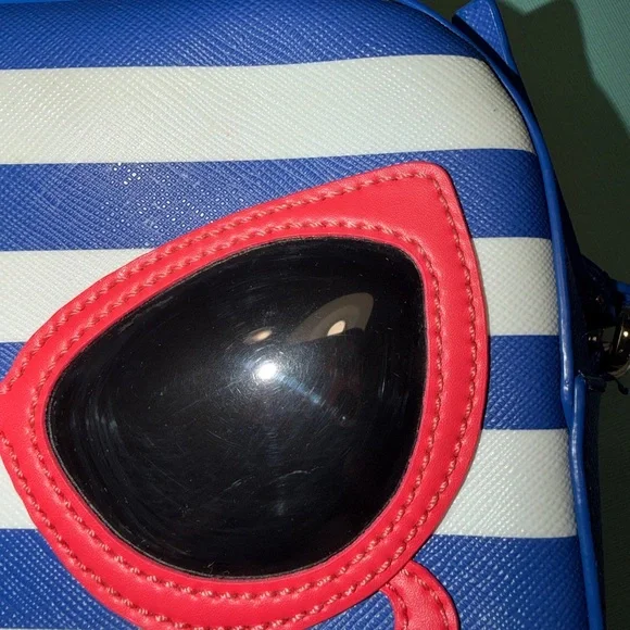 Kate Spade Make a Splash Mindy striped crossbody bag cat-eye sunglasses appliqué - Picture 5 of 9